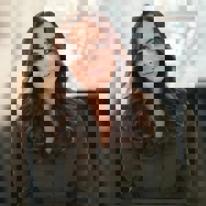 /media/jflnomhz/charlotte-hedges.jpg?v=1dc47484d59f230