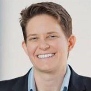 /media/ridj2v00/dorie-clark-ciol.jpg?v=1dc497fa3462630