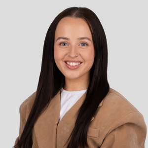 /media/wf0moi34/laura_chassels_headshot.jpeg?v=1dcdc855c6a3e60