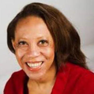 /media/xhnhalub/jenny-garrett-ciol.jpg?v=1dc497fa36d5d40